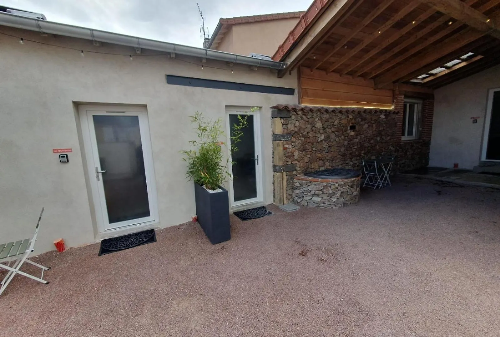 L'Atelier, Sauna & Spa Riorges 0*,  Francia